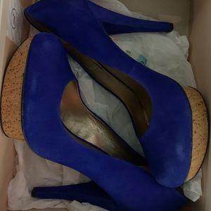 BCBGeneration Cobalt Capone Pumps